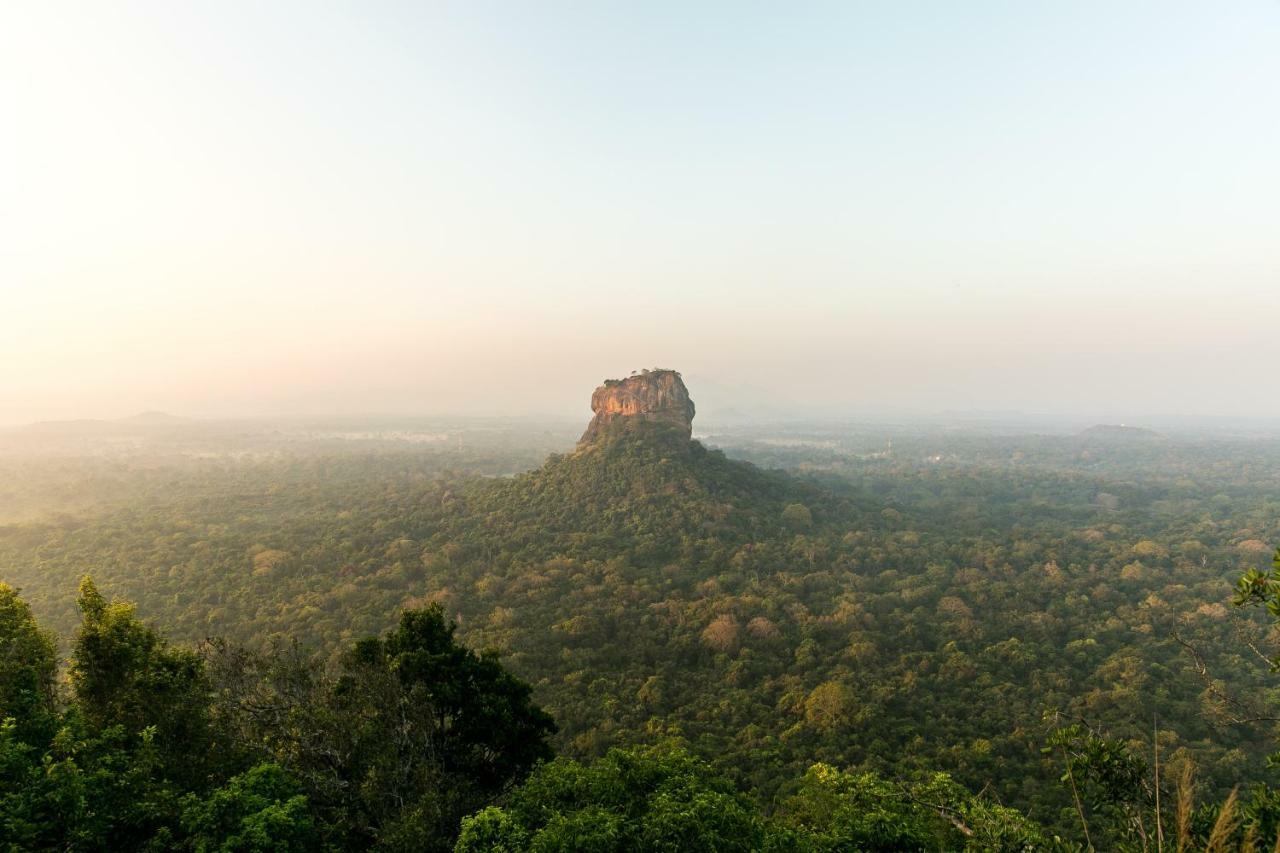 Lakmal Homestay ,10 Minutes To Sigiriya Rock Exterior photo